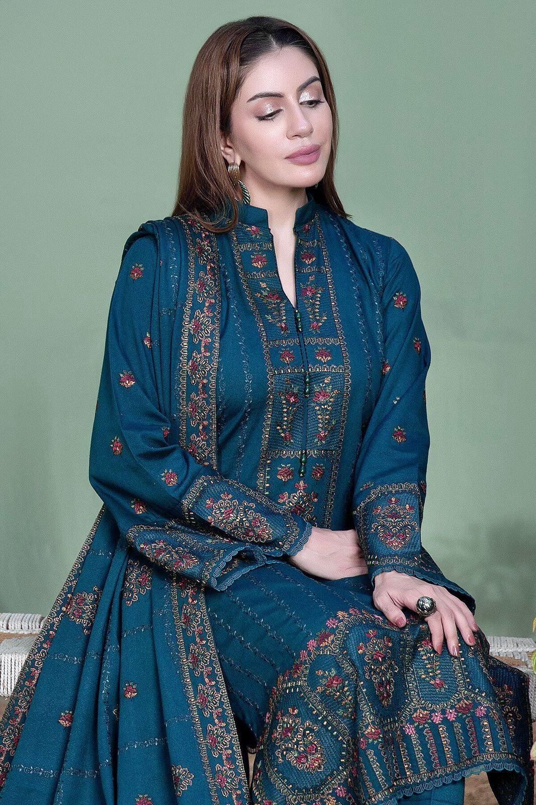 Noor e Fajar - Winter 3PC |
CODE 7217