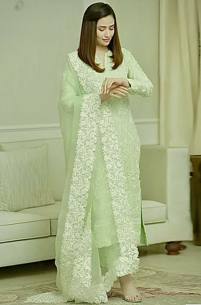 Ansab Jahangir – 3-Piece Summer Casual Collection
Code: 7106