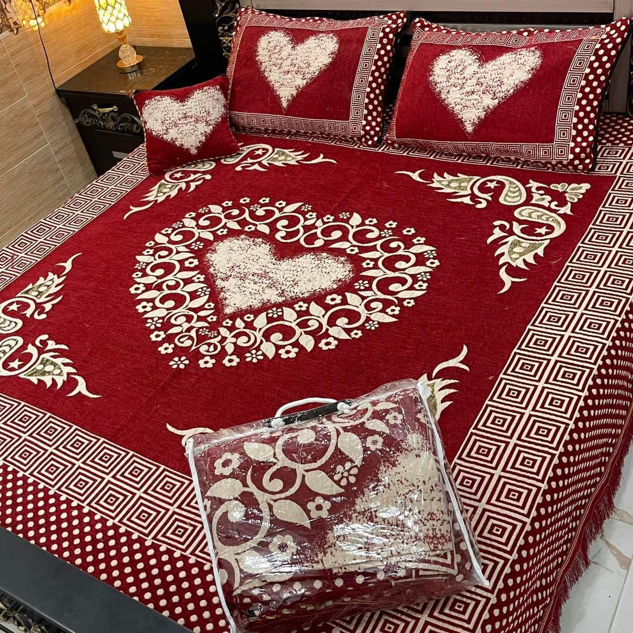 4Pc Velvet Jaquard Bedsheet