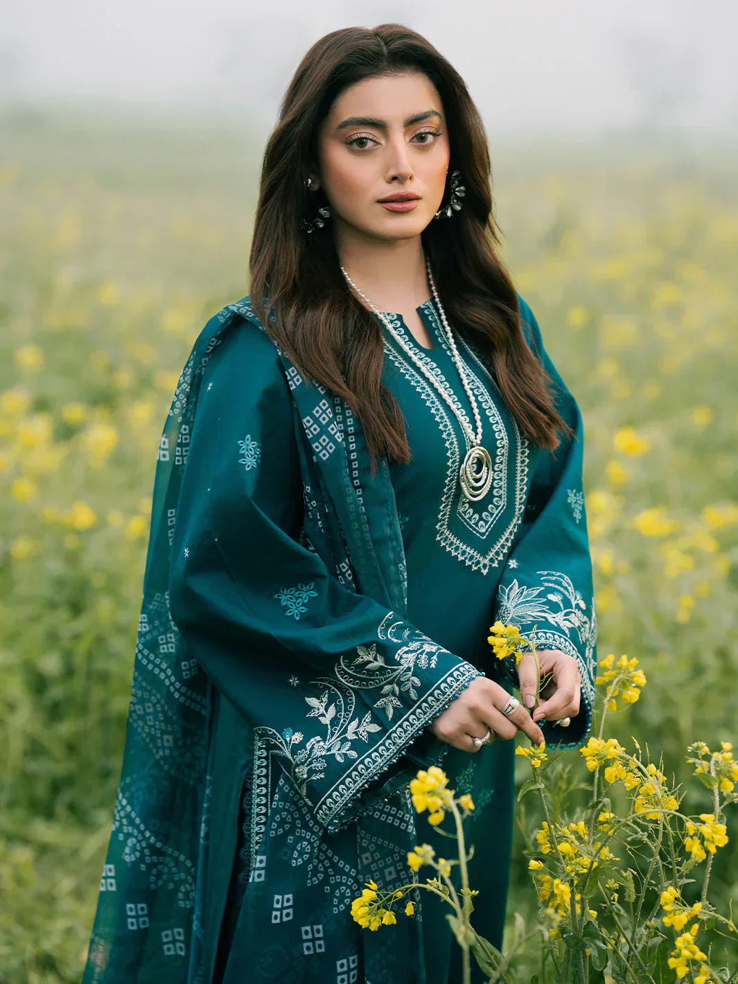 IZEL LAWN WITH DIGITAL PRINT VOIL DOBBY DUPATTA