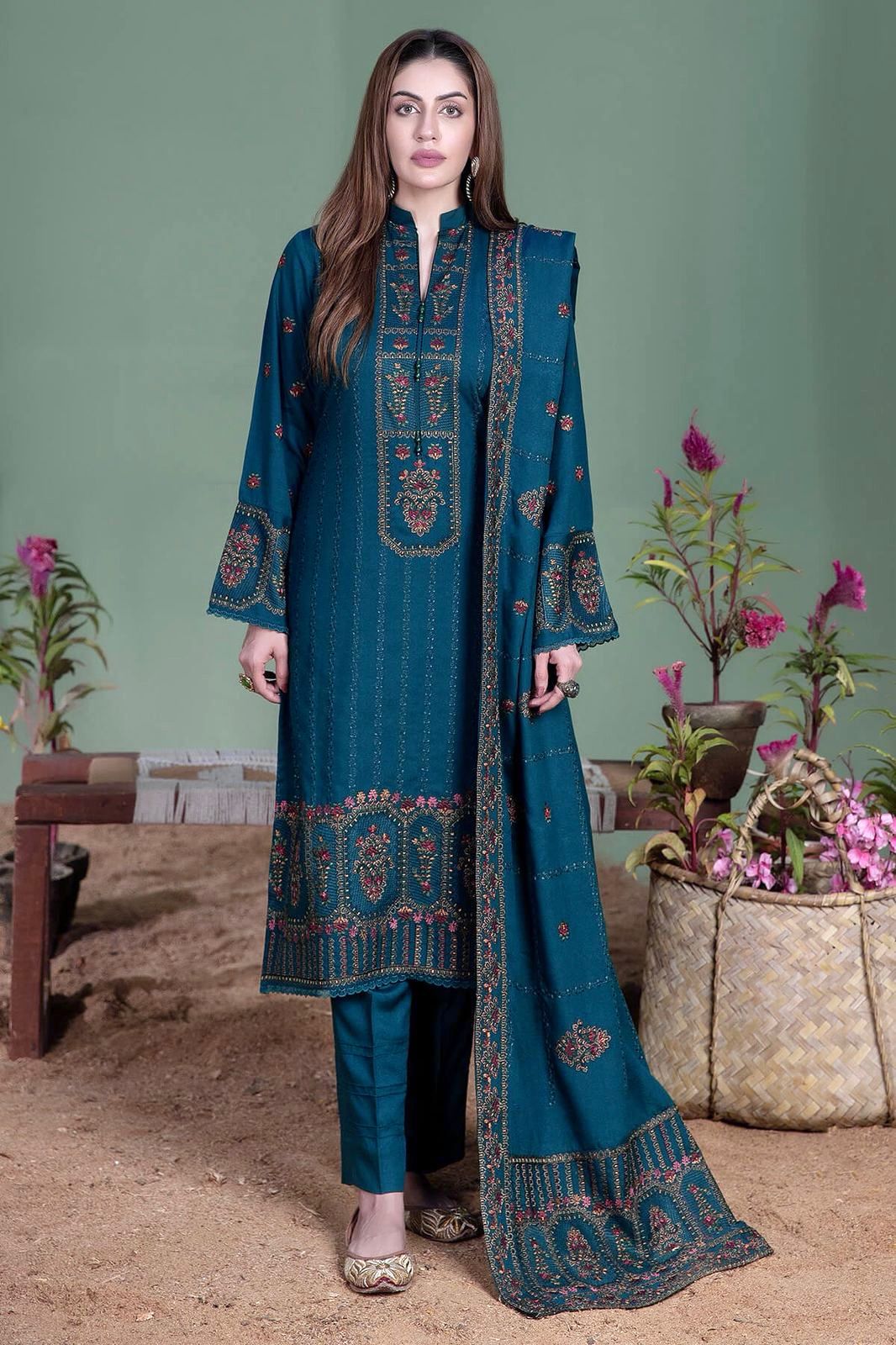 Noor e Fajar - Winter 3PC | 
CODE 7217