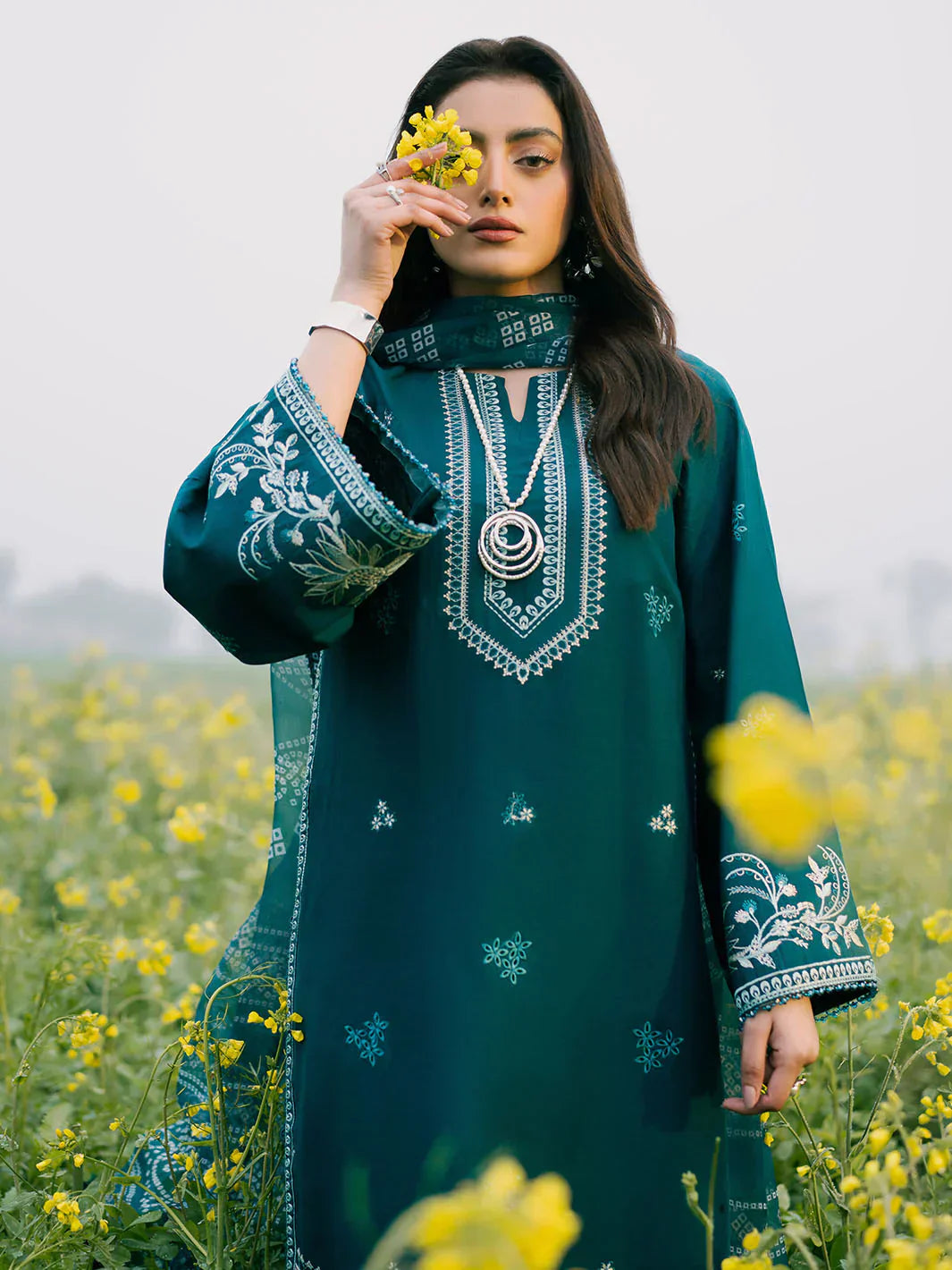 IZEL LAWN WITH DIGITAL PRINT VOIL DOBBY DUPATTA